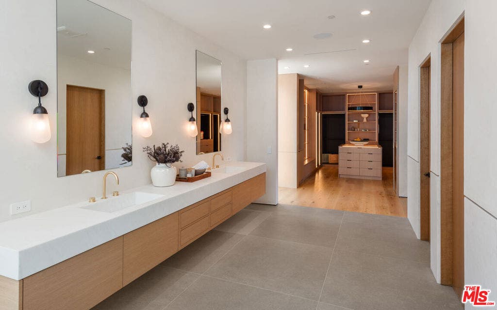 9705 Oak Pass Road, Beverly Hills, CA 90210