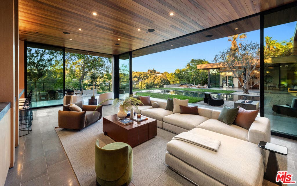 9705 Oak Pass Road, Beverly Hills, CA 90210