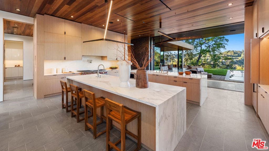 9705 Oak Pass Road, Beverly Hills, CA 90210