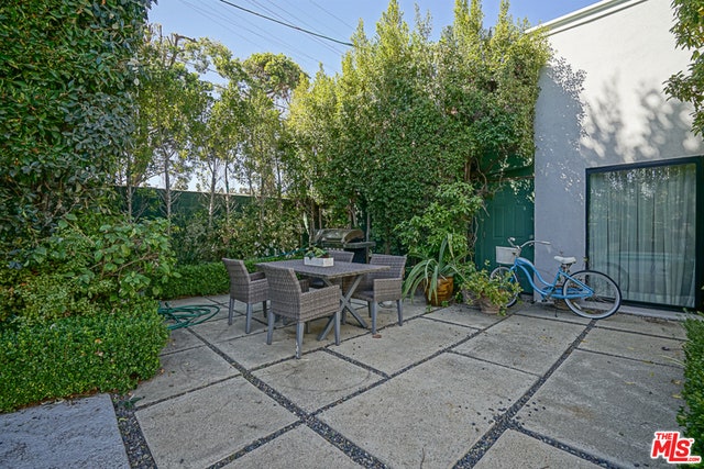 517 N Rodeo Drive, Beverly Hills, CA 90210