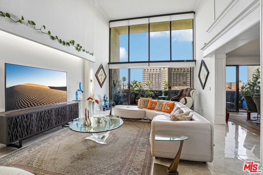 Property photo for 325 N Oakhurst Drive, #PH2, Beverly Hills, CA