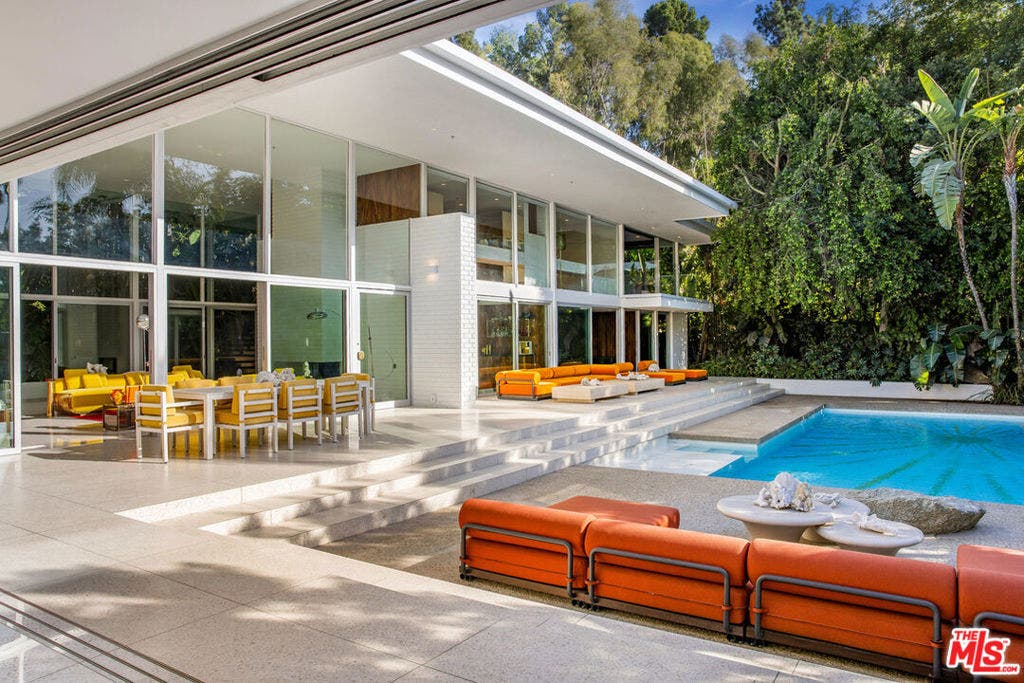 400 Castle Place, Beverly Hills, CA 90210 400 Castle Place, Beverly Hills, CA 90210