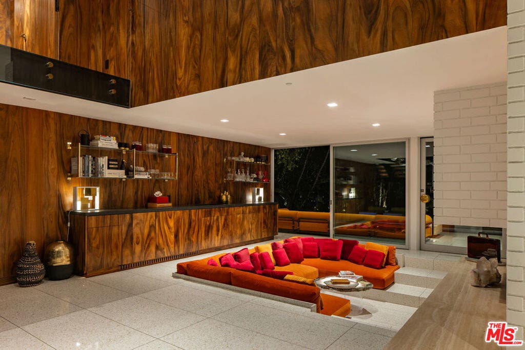 400 Castle Place, Beverly Hills, CA 90210 400 Castle Place, Beverly Hills, CA 90210
