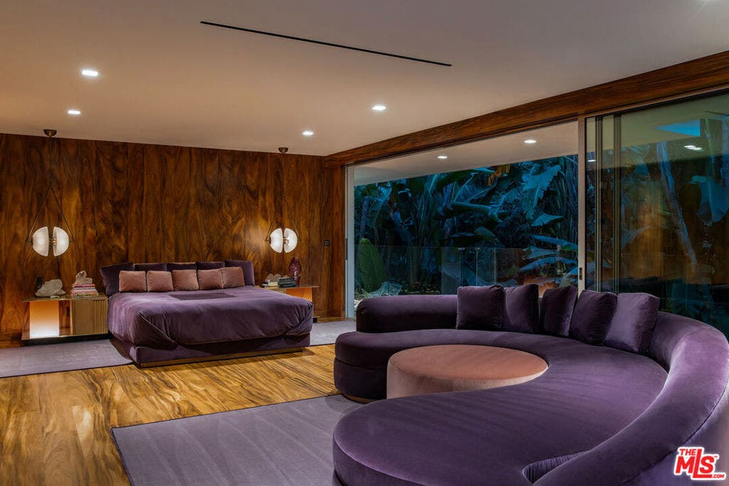 400 Castle Place, Beverly Hills, CA 90210 400 Castle Place, Beverly Hills, CA 90210