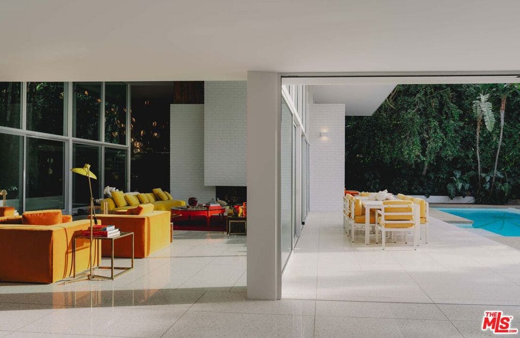 400 Castle Place, Beverly Hills, CA 90210 400 Castle Place, Beverly Hills, CA 90210