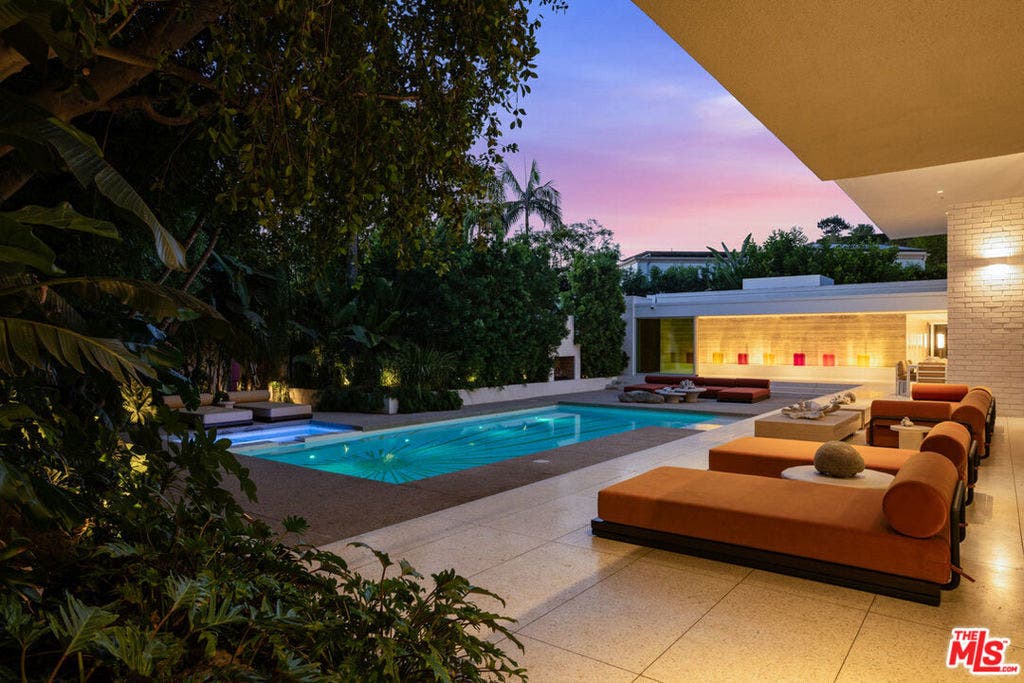 400 Castle Place, Beverly Hills, CA 90210 400 Castle Place, Beverly Hills, CA 90210