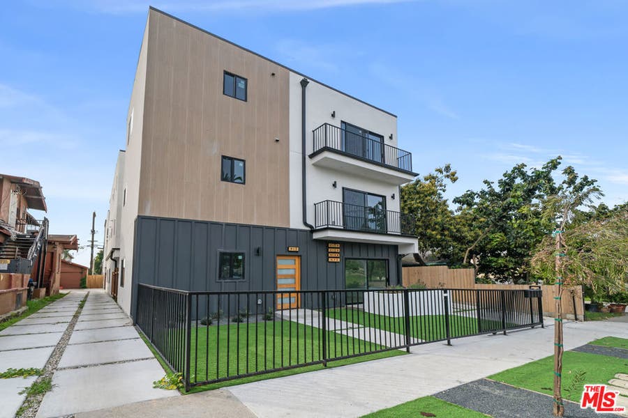 Property photo for 915 N Hobart Boulevard, Los Angeles, CA