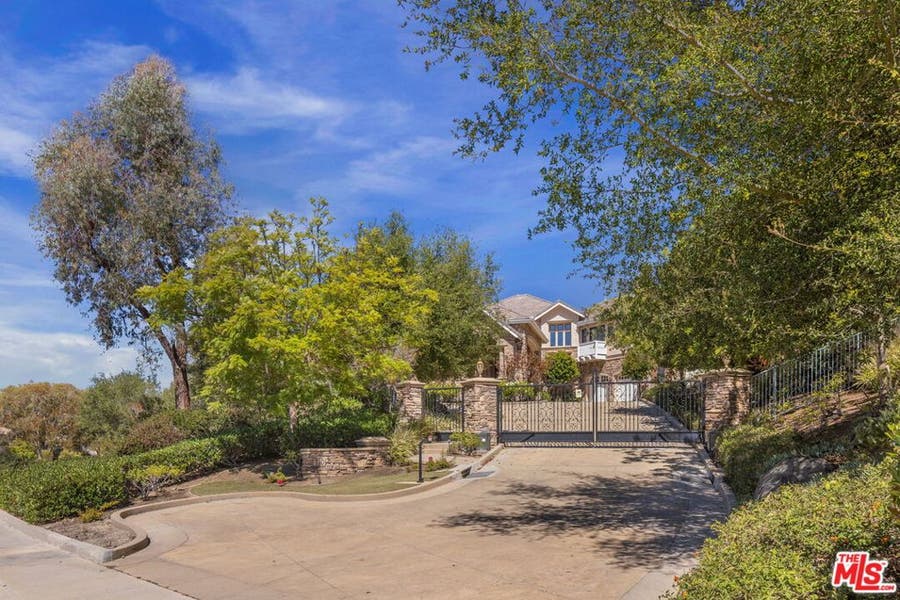 Property photo for 710 Rancho Dos Vientos Drive, Thousand Oaks, CA