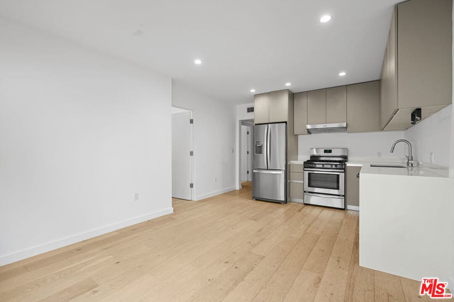 Property photo for 11795 Gateway Boulevard, #3, Los Angeles, CA