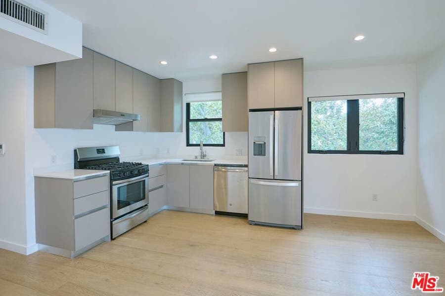 Property photo for 11785 Gateway Boulevard, #6, Los Angeles, CA