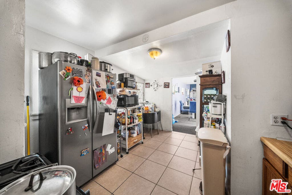 6407 La Riba Way, Los Angeles, CA 90042