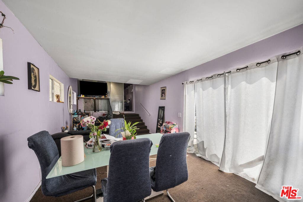6407 La Riba Way, Los Angeles, CA 90042