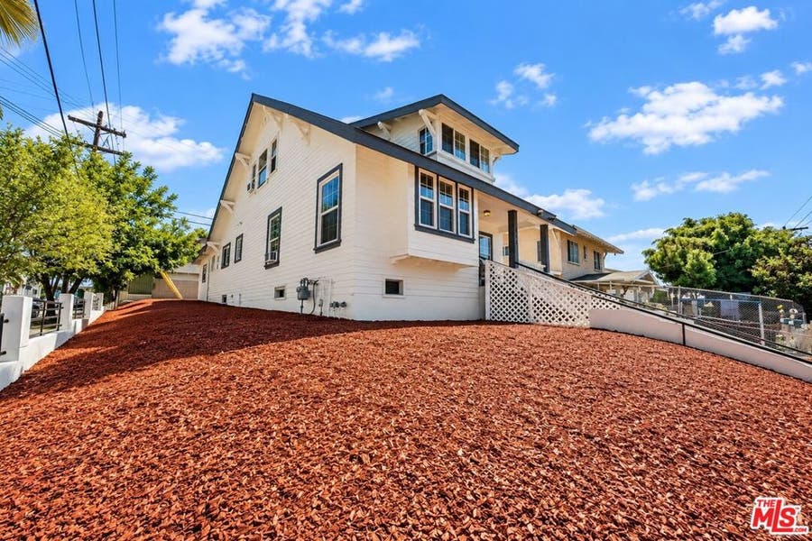 Property photo for 152 N Benton Way, Los Angeles, CA