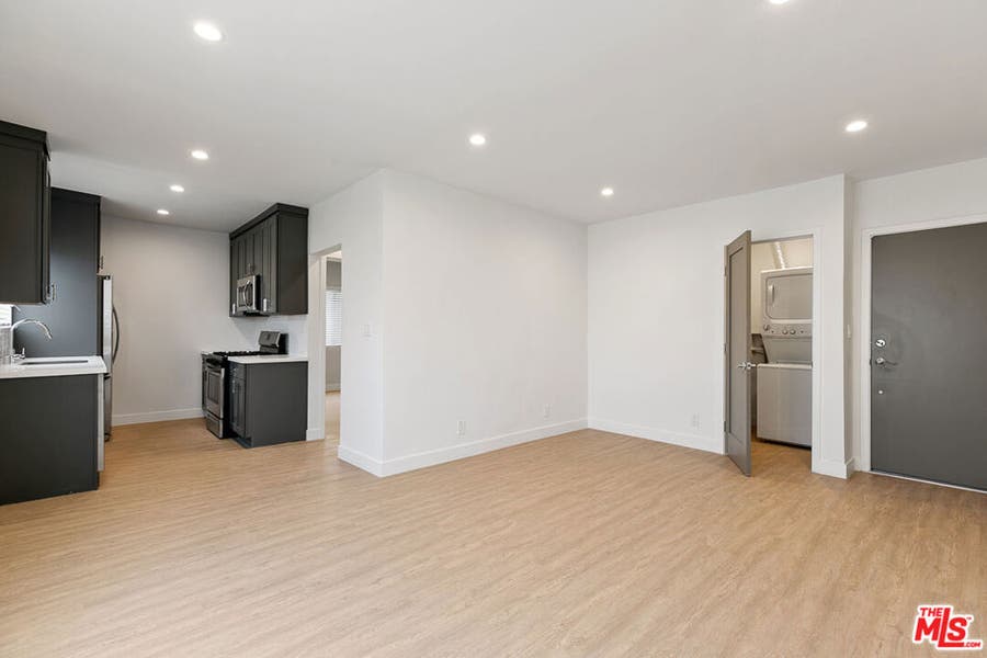 Property photo for 3314 S MENTONE Avenue, #8, Los Angeles, CA