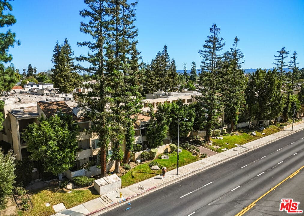 7800 Topanga Canyon Boulevard, #322, Canoga Park, CA 91304 7800 Topanga Canyon Boulevard, #322, Canoga Park, CA 91304