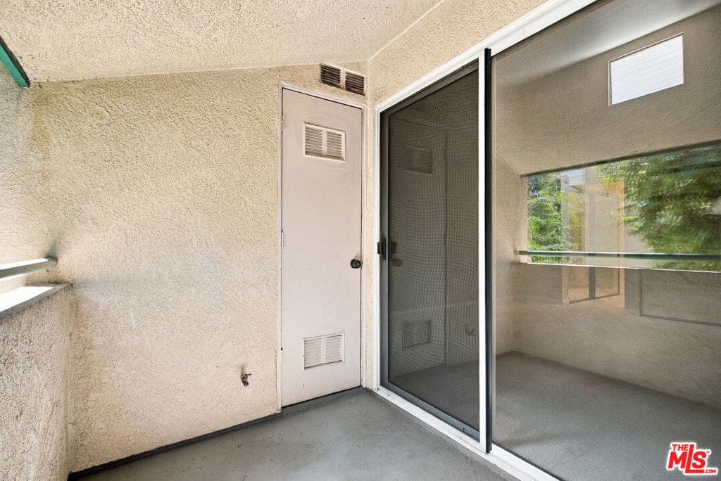 7800 Topanga Canyon Boulevard, #322, Canoga Park, CA 91304 7800 Topanga Canyon Boulevard, #322, Canoga Park, CA 91304