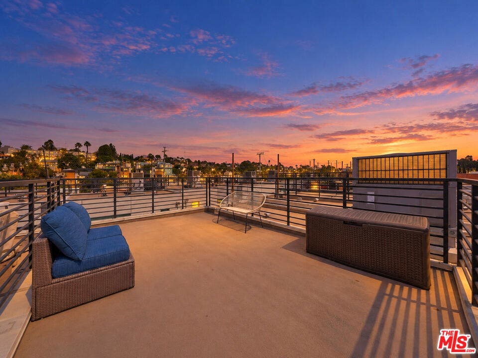 2928 Rowena Avenue, #3, Los Angeles, CA 90039 2928 Rowena Avenue, #3, Los Angeles, CA 90039