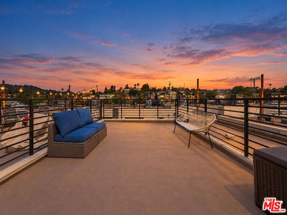 2928 Rowena Avenue, #3, Los Angeles, CA 90039 2928 Rowena Avenue, #3, Los Angeles, CA 90039