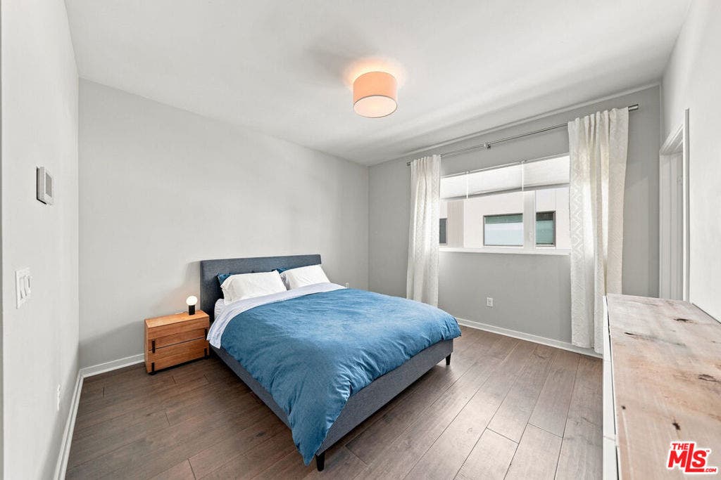 2928 Rowena Avenue, #3, Los Angeles, CA 90039 2928 Rowena Avenue, #3, Los Angeles, CA 90039