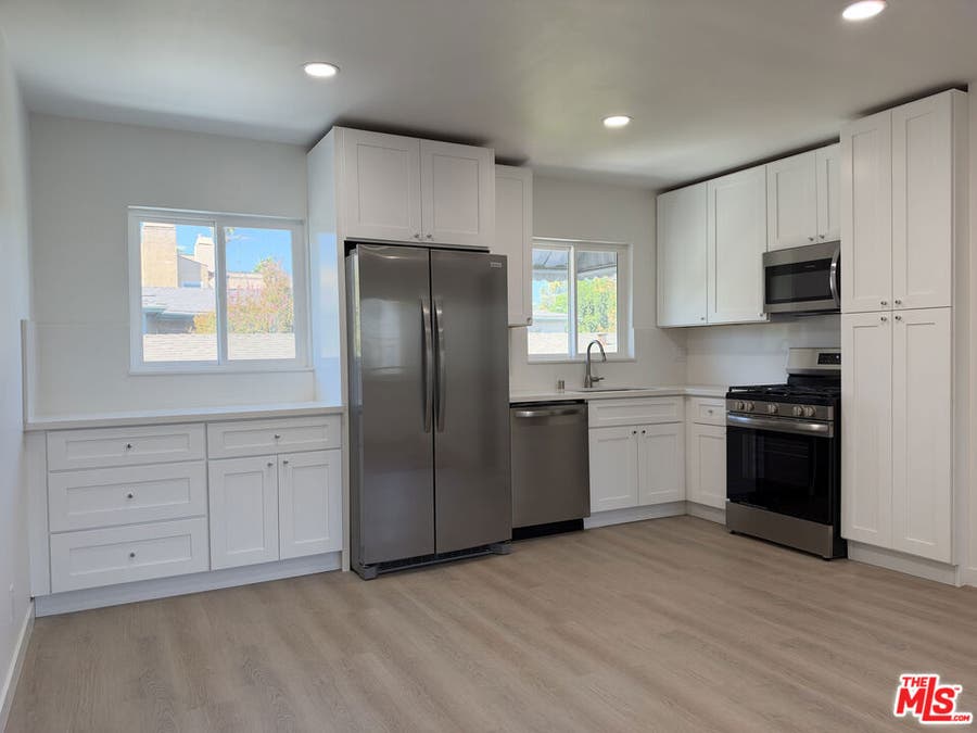 Property photo for 11500 Riverside Drive, #4, North Hollywood, CA