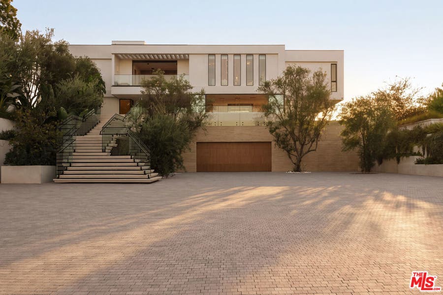 Property photo for 16187 Royal Oak Road, Encino, CA