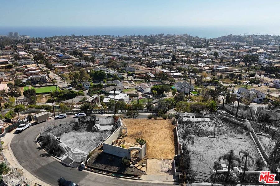 Property photo for 1339 Chautauqua Boulevard, Pacific Palisades, CA