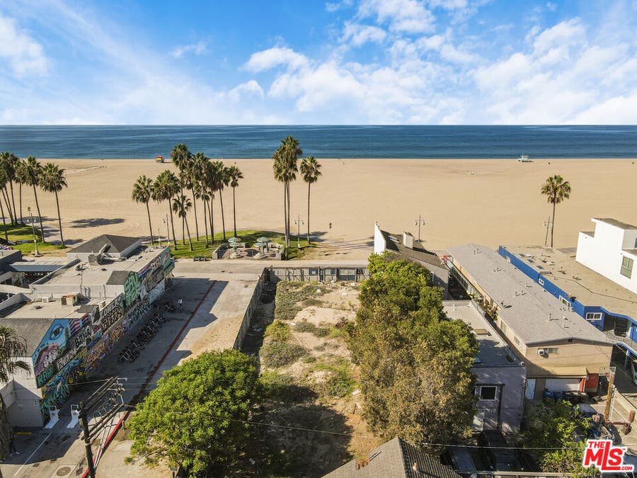 Property photo for 723 Ocean Front Walk, Venice, CA