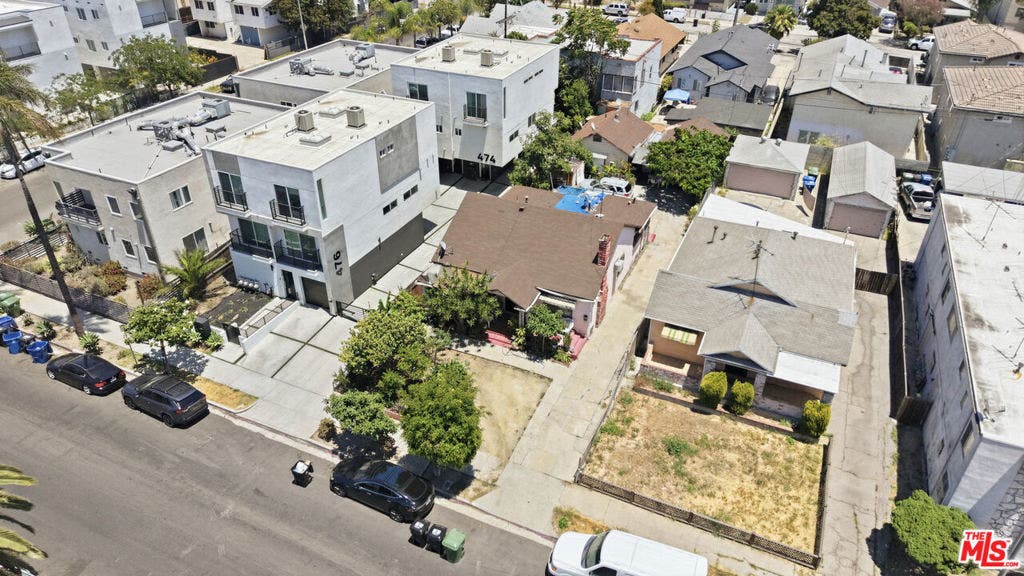 472 N Oxford Avenue, Los Angeles, CA 90004 472 N Oxford Avenue, Los Angeles, CA 90004