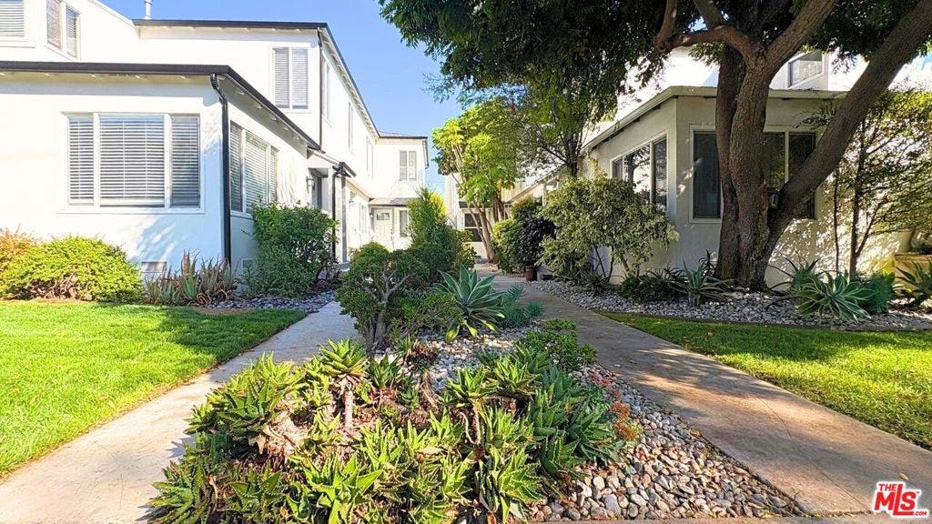 1206 S Cochran Avenue, Los Angeles, CA 90019