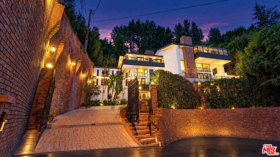 Property photo for 1242 Angelo Drive, Beverly Hills, CA