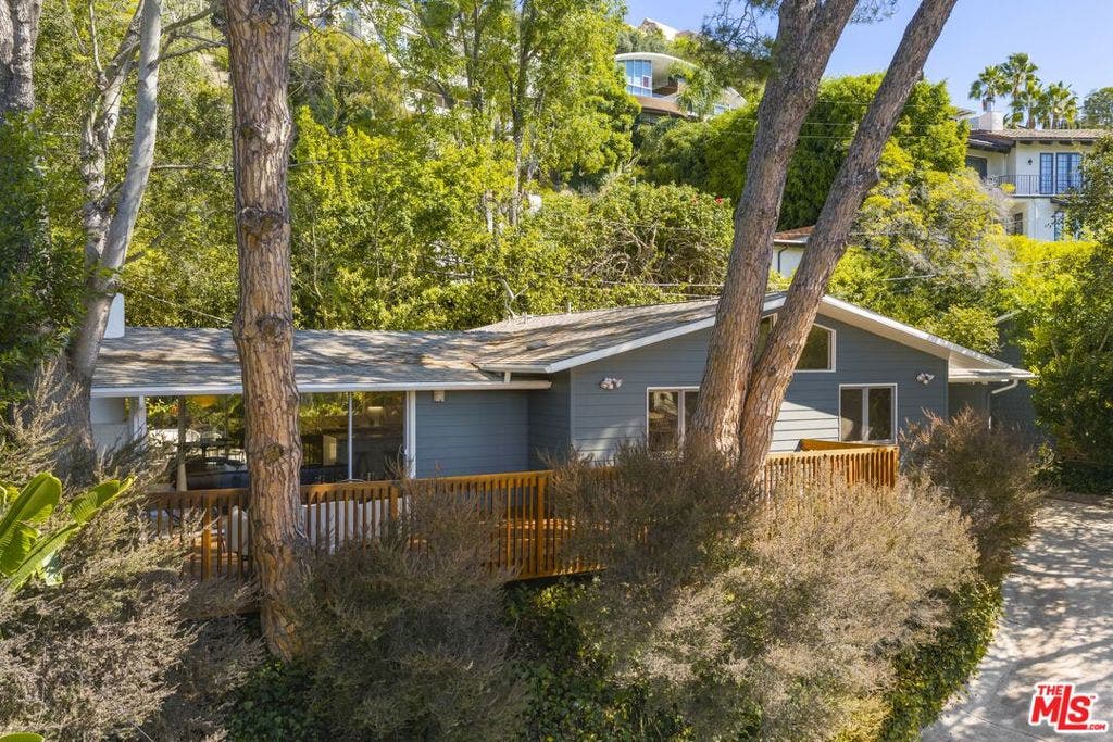 2856 Nichols Canyon Road, Los Angeles, CA 90046