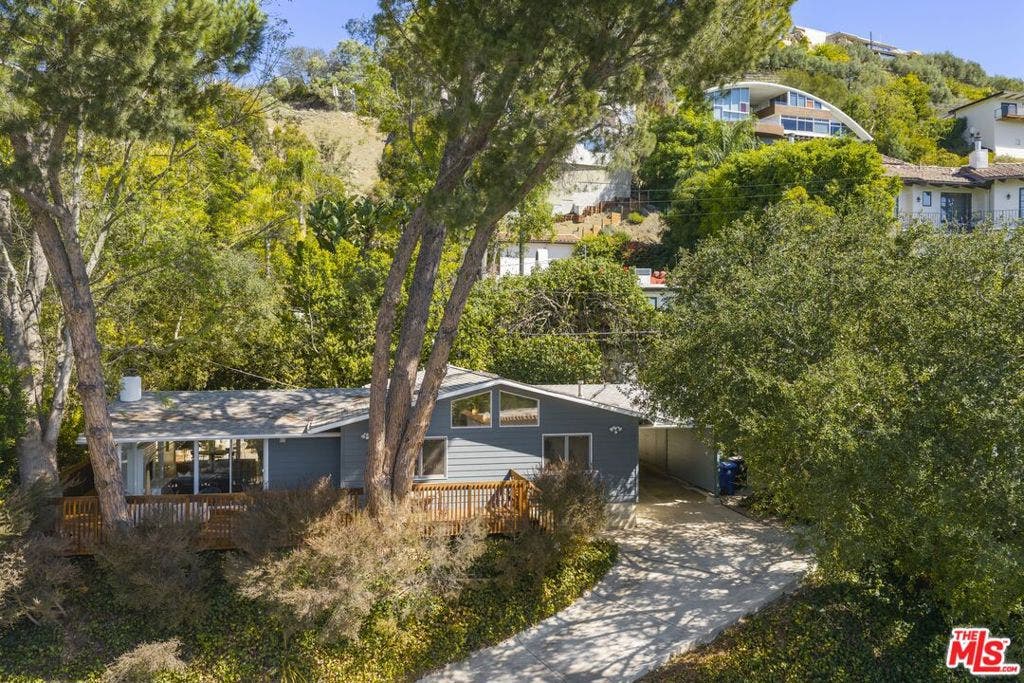 2856 Nichols Canyon Road, Los Angeles, CA 90046