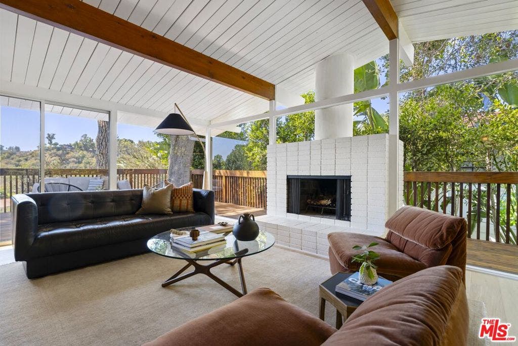 2856 Nichols Canyon Road, Los Angeles, CA 90046