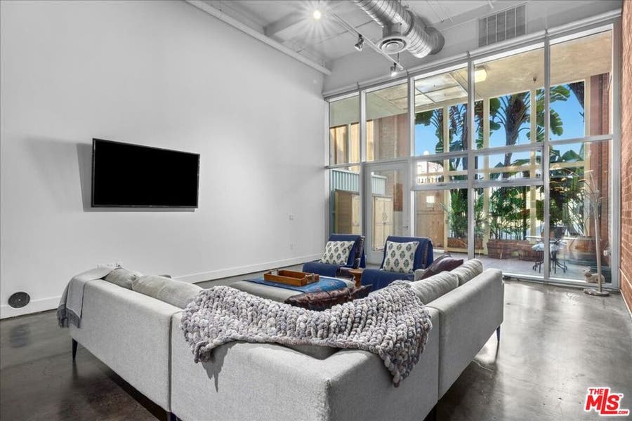 Property photo for 120 S Hewitt Street, #6, Los Angeles, CA