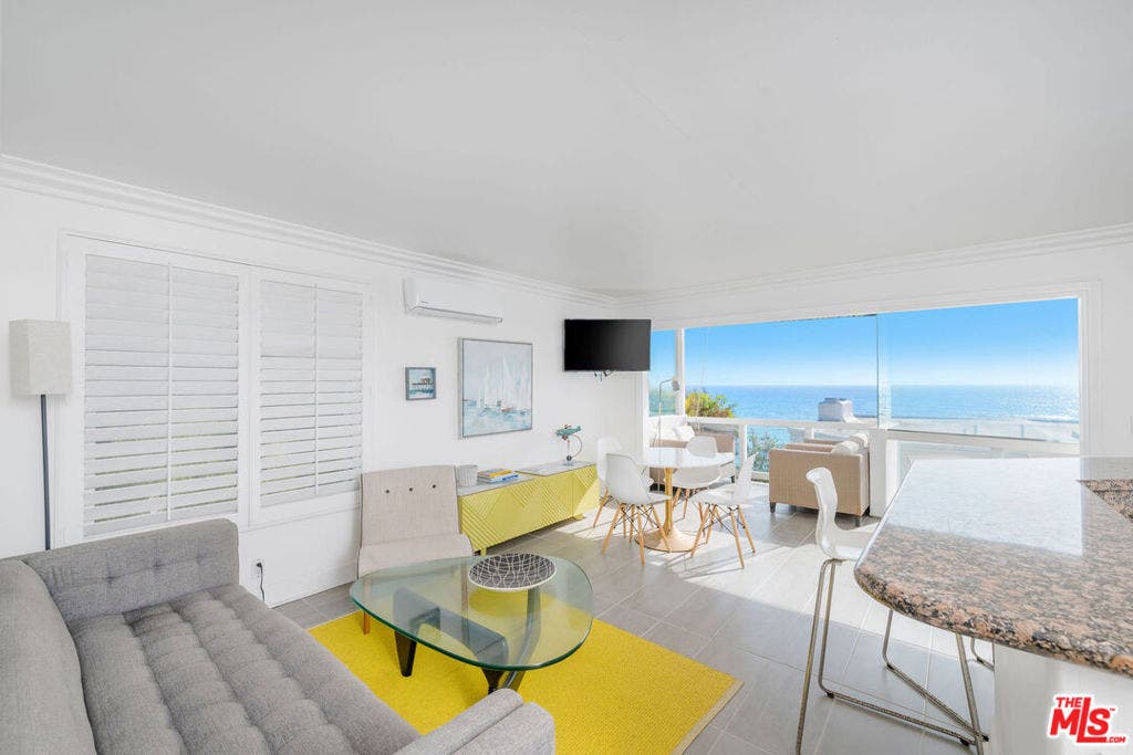 1337 Gaviota Drive, Laguna Beach, CA 92651 1337 Gaviota Drive, Laguna Beach, CA 92651