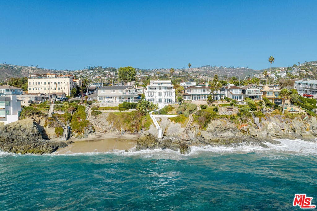 1337 Gaviota Drive, Laguna Beach, CA 92651 1337 Gaviota Drive, Laguna Beach, CA 92651