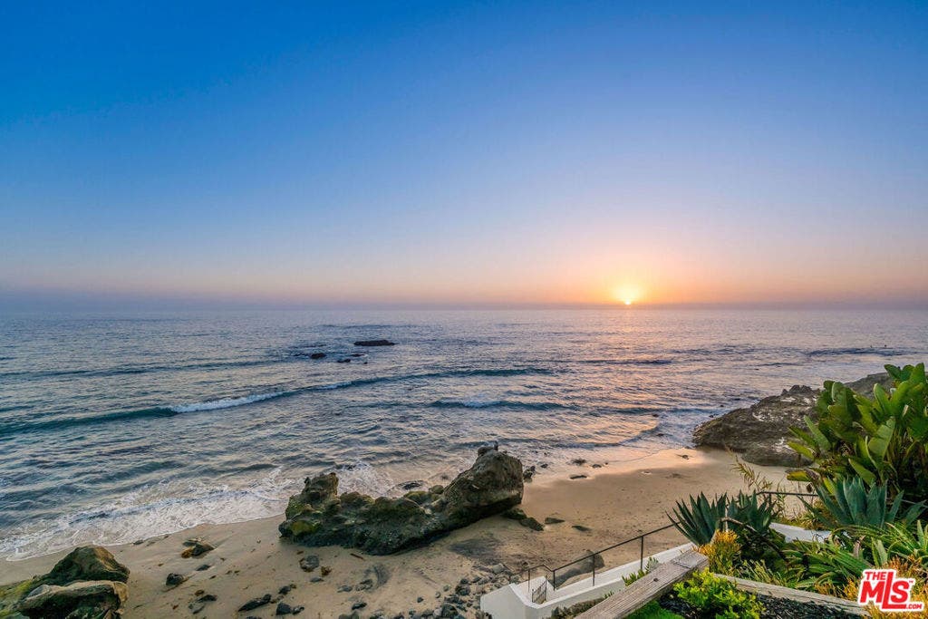 1337 Gaviota Drive, Laguna Beach, CA 92651 1337 Gaviota Drive, Laguna Beach, CA 92651