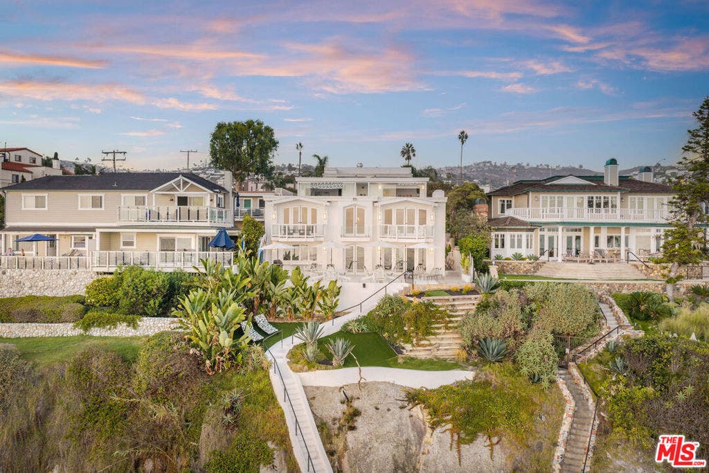 1337 Gaviota Drive, Laguna Beach, CA 92651 1337 Gaviota Drive, Laguna Beach, CA 92651