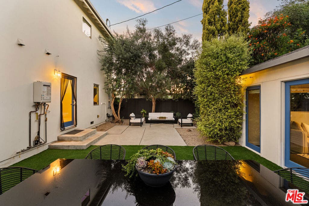 12545 Walsh Avenue, Los Angeles, CA 90066 12545 Walsh Avenue, Los Angeles, CA 90066