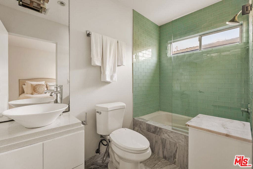 12545 Walsh Avenue, Los Angeles, CA 90066 12545 Walsh Avenue, Los Angeles, CA 90066