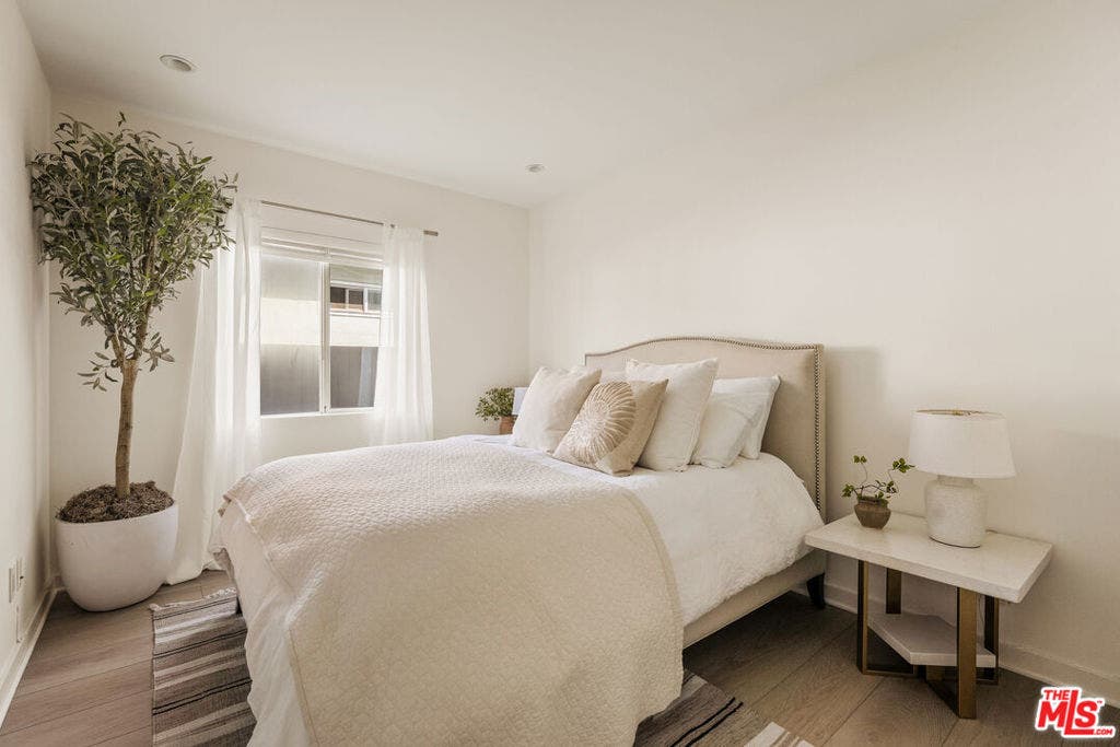 12545 Walsh Avenue, Los Angeles, CA 90066 12545 Walsh Avenue, Los Angeles, CA 90066