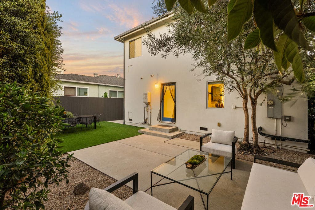 12545 Walsh Avenue, Los Angeles, CA 90066 12545 Walsh Avenue, Los Angeles, CA 90066