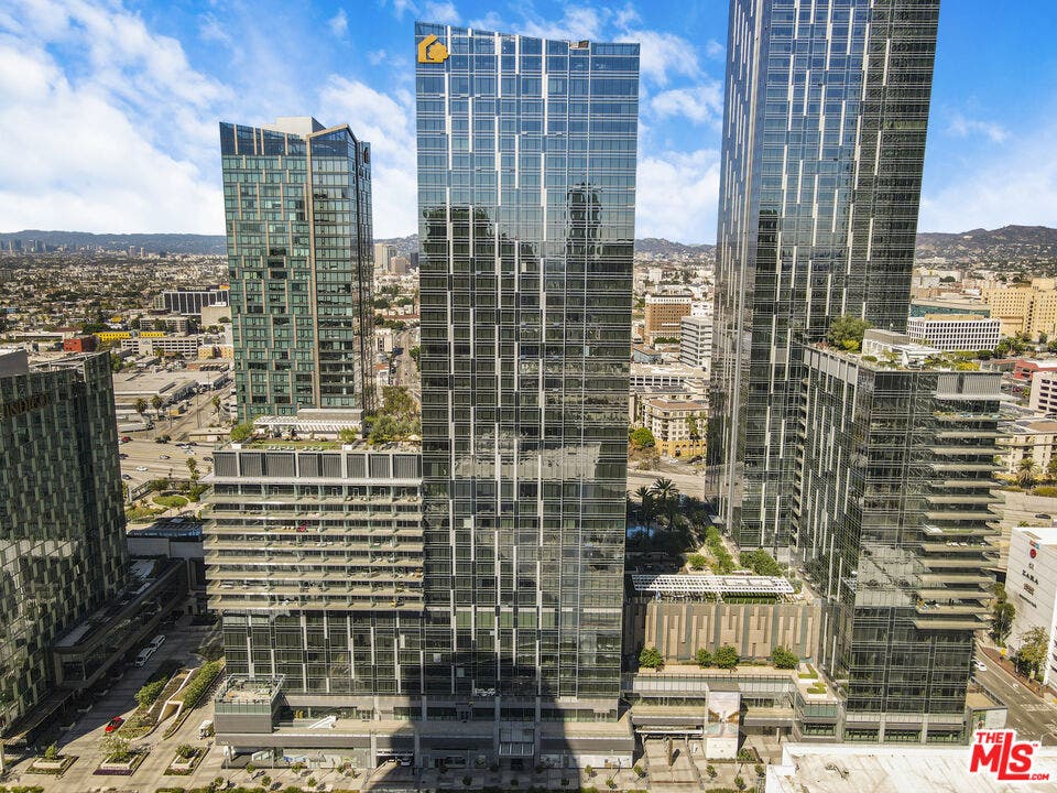877 Francisco Street, #1506, Los Angeles, CA 90017 877 Francisco Street, #1506, Los Angeles, CA 90017