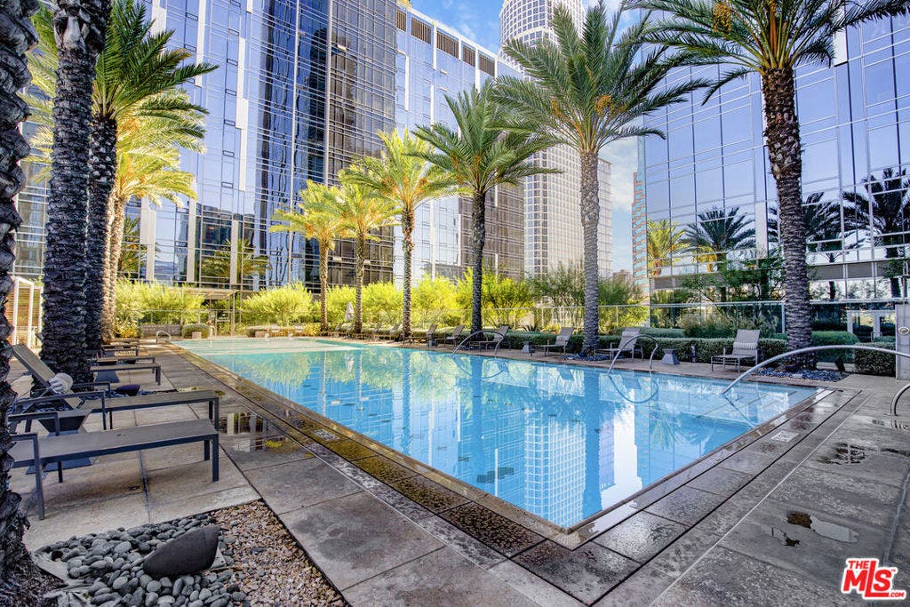 877 Francisco Street, #1506, Los Angeles, CA 90017 877 Francisco Street, #1506, Los Angeles, CA 90017