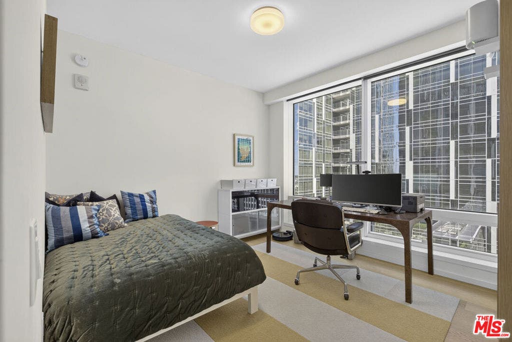 877 Francisco Street, #1506, Los Angeles, CA 90017 877 Francisco Street, #1506, Los Angeles, CA 90017