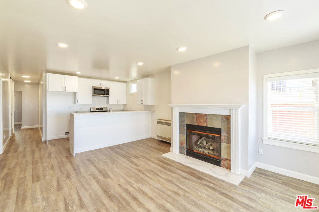 1836 The Strand, Hermosa Beach, CA 90254 1836 The Strand, Hermosa Beach, CA 90254