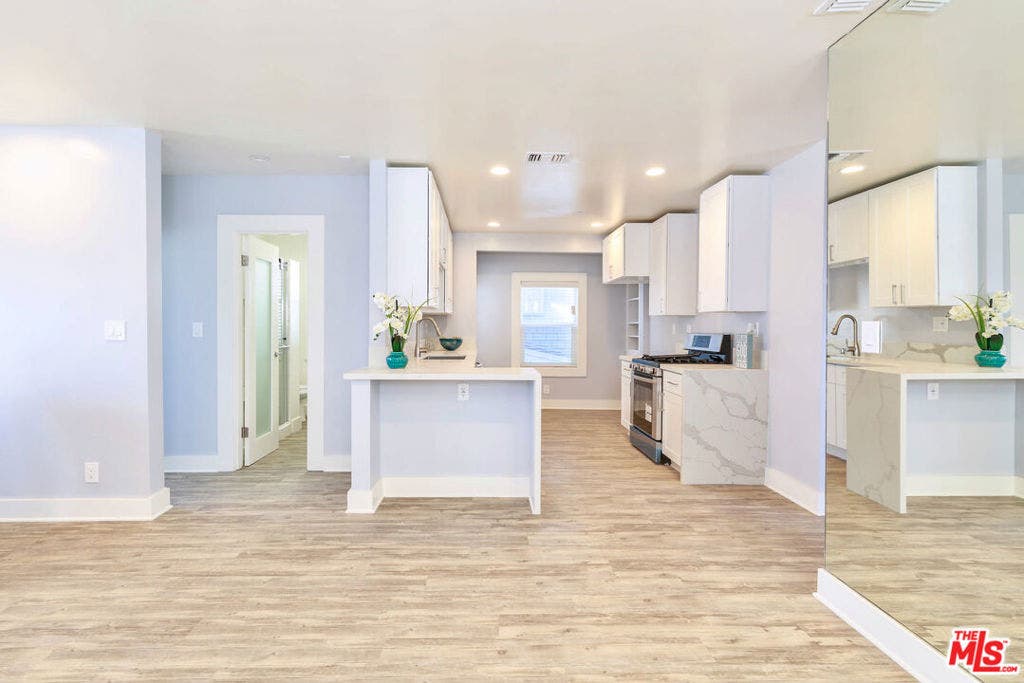 1836 The Strand, Hermosa Beach, CA 90254 1836 The Strand, Hermosa Beach, CA 90254