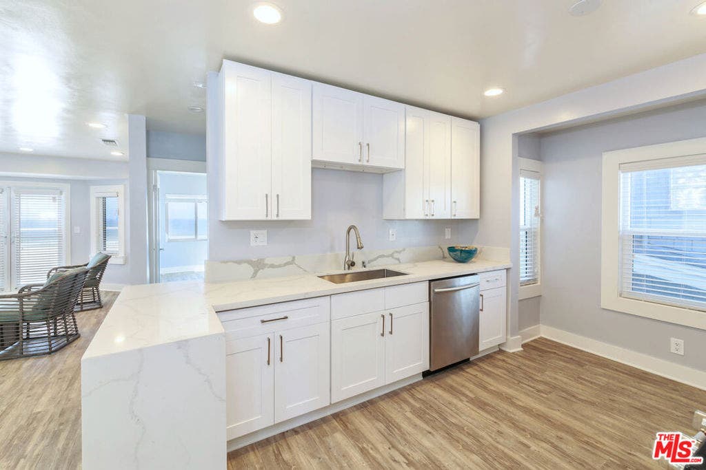 1836 The Strand, Hermosa Beach, CA 90254 1836 The Strand, Hermosa Beach, CA 90254