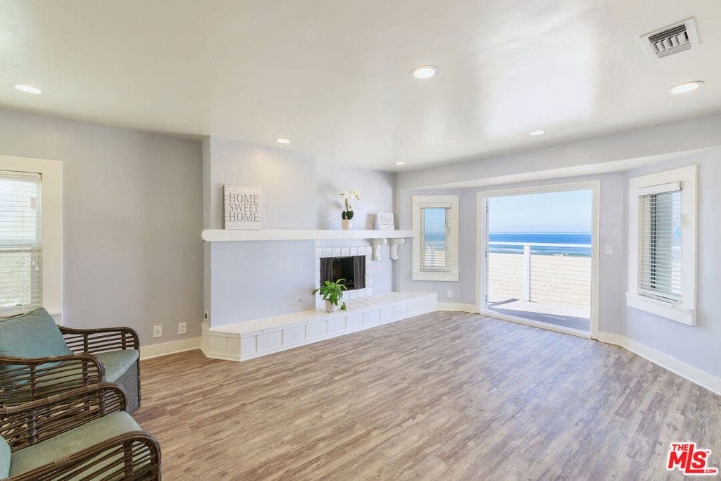1836 The Strand, Hermosa Beach, CA 90254 1836 The Strand, Hermosa Beach, CA 90254