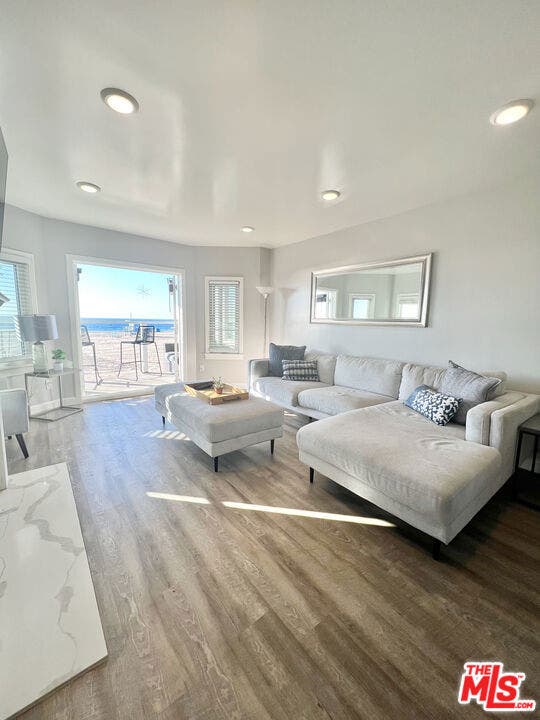 1836 The Strand, Hermosa Beach, CA 90254 1836 The Strand, Hermosa Beach, CA 90254
